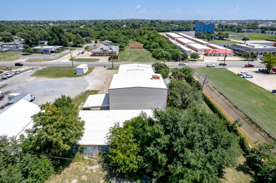 More Photos Of 6845 S Western Ave, Oklahoma City Distribution For Lease