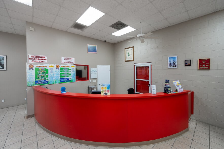 More Photos Of 8090 Gladiolus Dr, Fort Myers Carwash For Sale