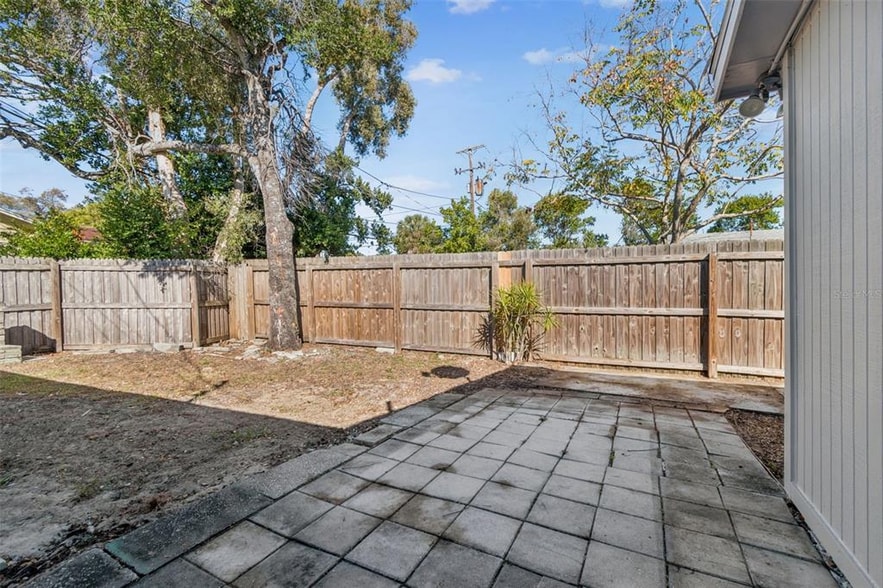 More Photos Of 2900 49th St N, Saint Petersburg Specialty For Sale