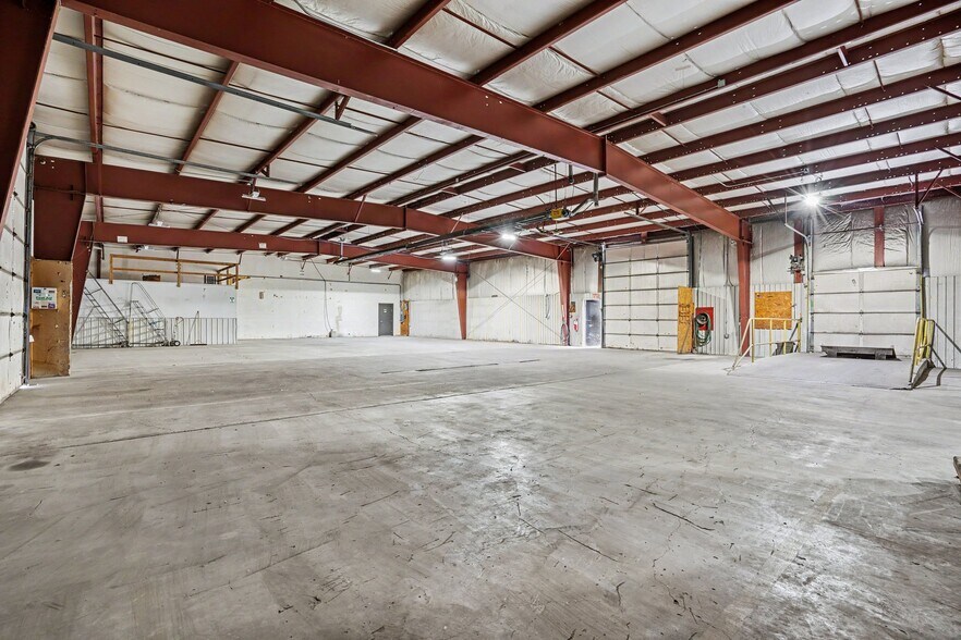 More Photos Of 5846 Venture Way, Mount Pleasant Distribution For Sale