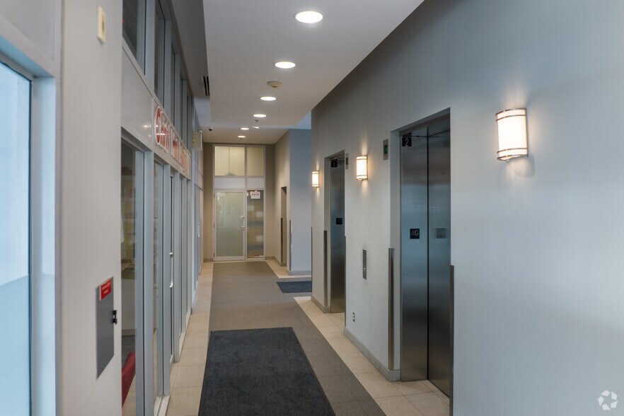 More Photos Of 7130 Warden Ave, Markham Office For Sale