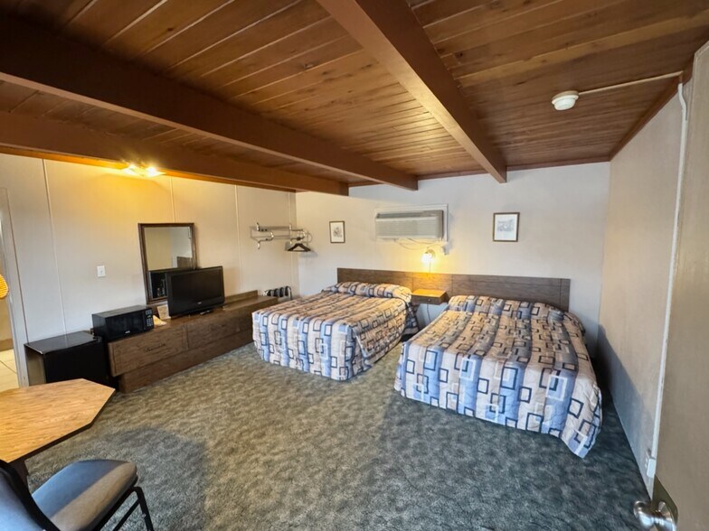 More Photos Of , McCook Unknown For Sale