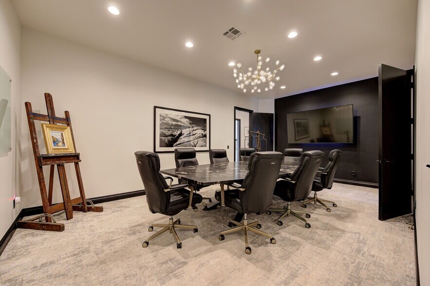 More Photos Of 2917 NW 156th St, Edmond Office Residential For Sale