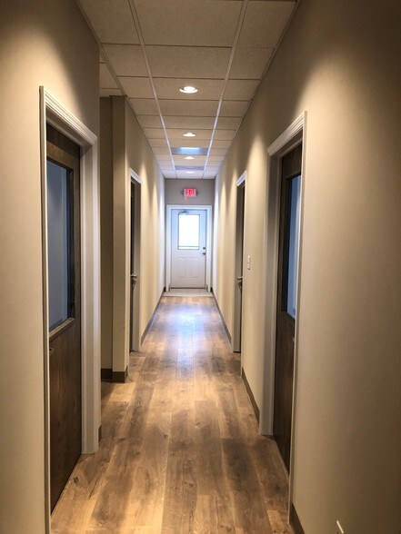 More Photos Of 205 E Main St, Front Royal Storefront Retail Office For Lease