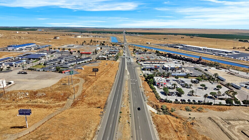 More Photos Of 33300 Bernard Dr, Kettleman City Freestanding For Lease