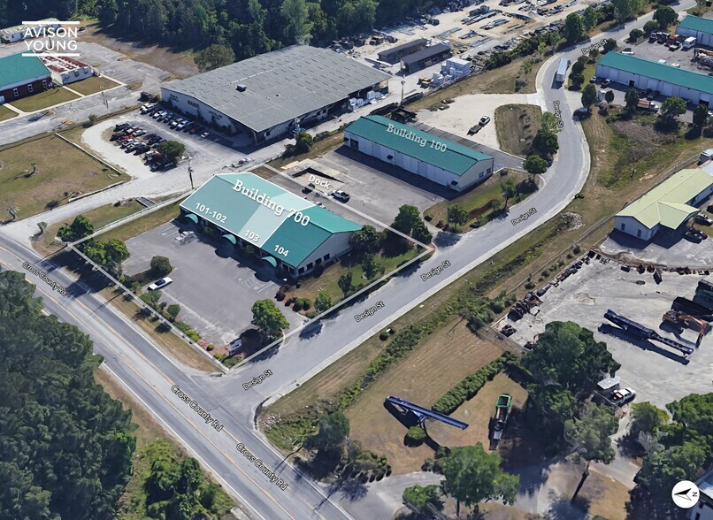 More Photos Of 7178 Cross County Rd, Charleston Showroom For Lease