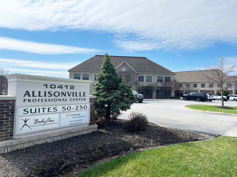 More Photos Of 10412 Allisonville Rd, Fishers Office For Sale