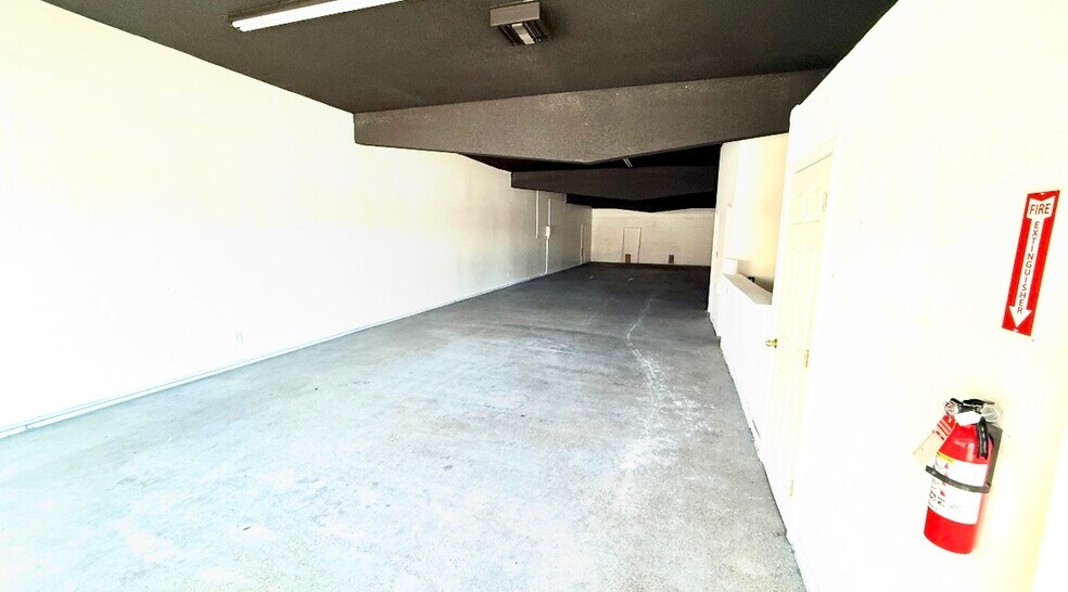 More Photos Of 200-216 E Highland Ave, San Bernardino Unknown For Lease