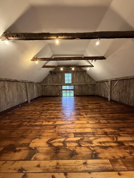 More Photos Of 792 Route 35, Cross River Office Residential For Lease