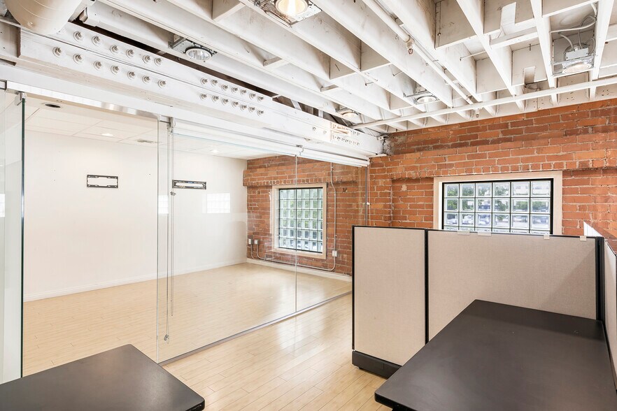 More Photos Of 201 Wilshire Blvd, Santa Monica Loft Creative Space For Lease