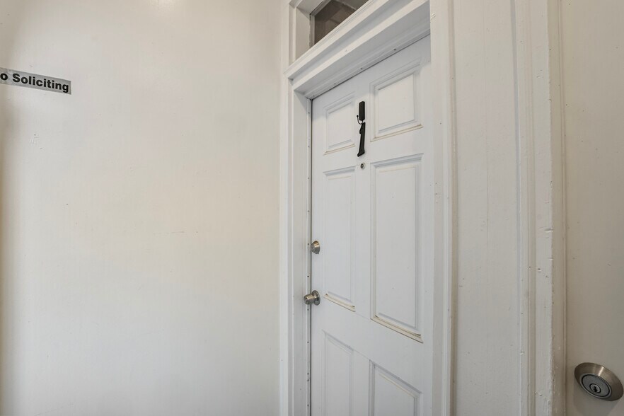 More Photos Of 302 V St NE, Washington Multifamily For Sale