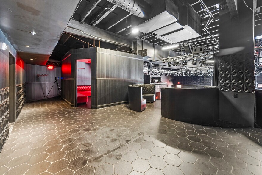 More Photos Of 18326 Tuscany Stone, San Antonio Restaurant For Sale