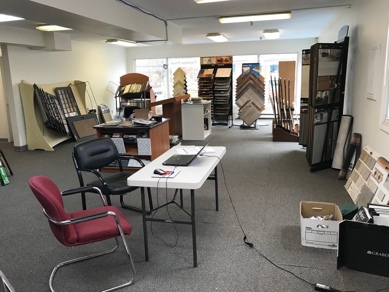 More Photos Of 24 Danbury Rd, Wilton General Retail For Lease