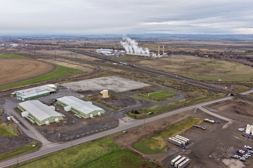 More Photos Of 78035 Highway 207, Hermiston Land For Sale