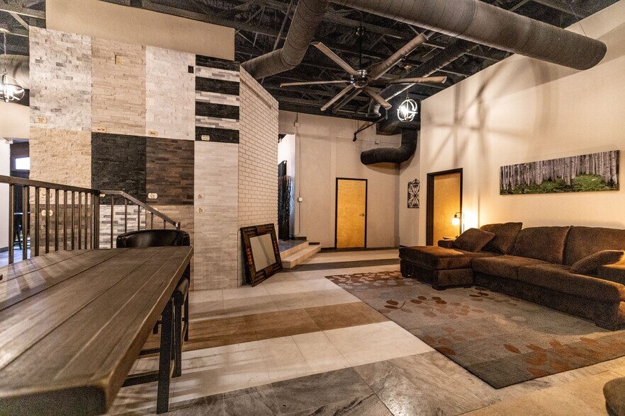 More Photos Of 2433-2439 E University Dr, Tempe Storefront Retail Office For Sale