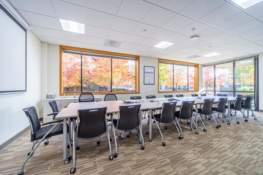 More Photos Of 2755 Pence Loop SE, Salem Medical For Sale