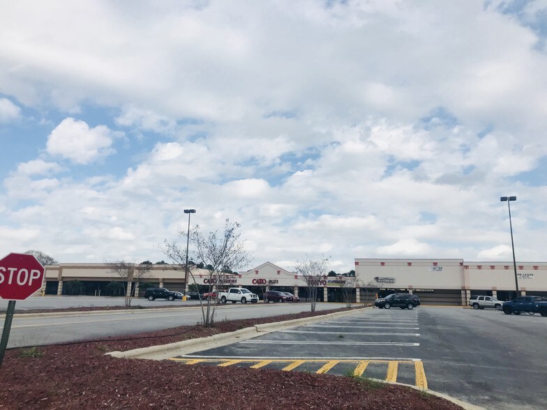 More Photos Of 1200-1320 S Madison Ave, Douglas Storefront For Lease