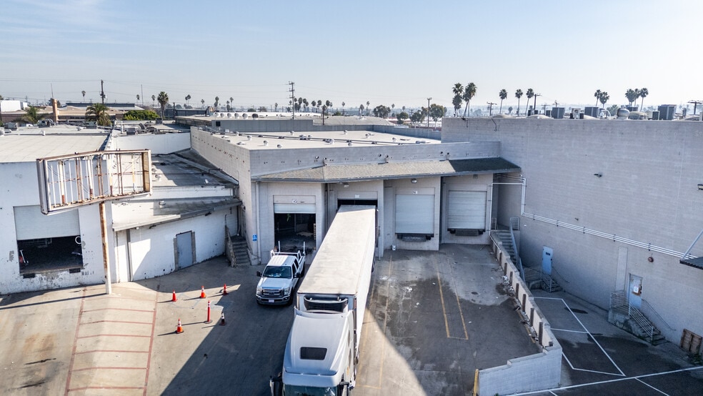More Photos Of 15001 S Figueroa St, Gardena Distribution For Lease