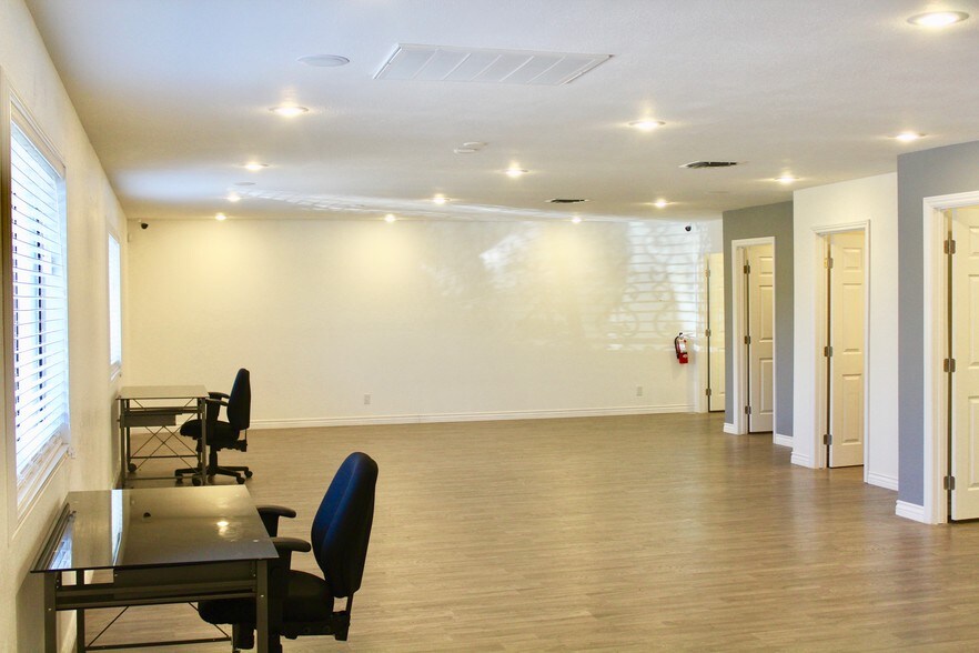 More Photos Of 703 S 10th St, Las Vegas Medical For Sale