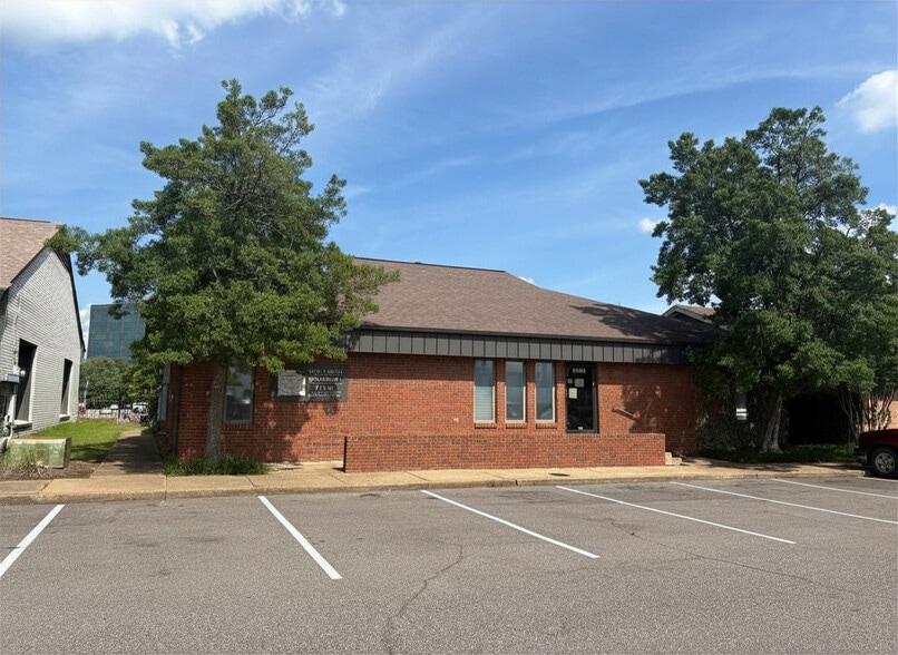 Primary Photo Of 6266 Poplar Ave, Memphis Office For Lease