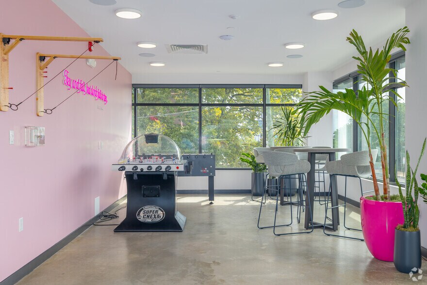 More Photos Of 741 Spring Garden St, Philadelphia Apartments For Lease