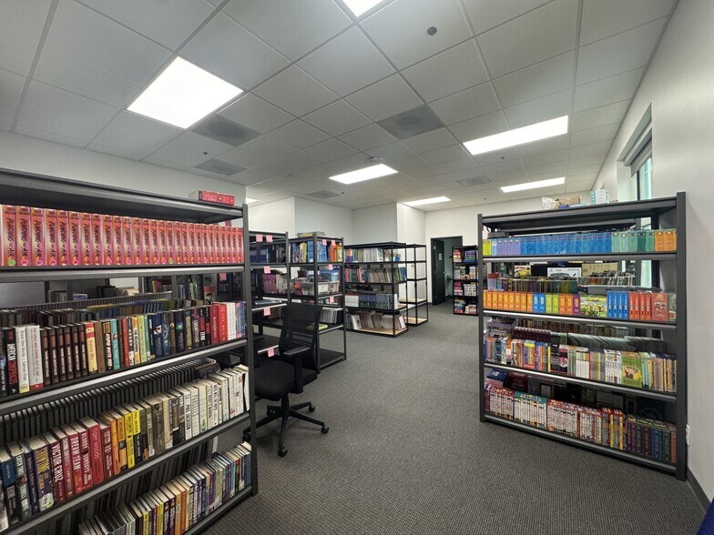 More Photos Of 7720 NW 85th Ter, Oklahoma City Office For Sale