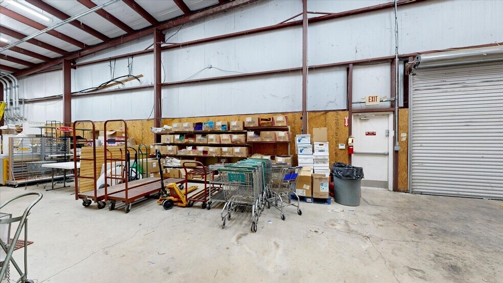 More Photos Of 113 Bo Bo Dr, Crystal Springs Freestanding For Lease