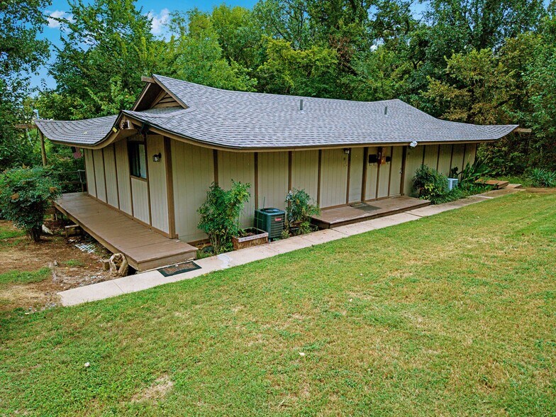 More Photos Of 3000 S 9th St, Chickasha Apartments For Sale