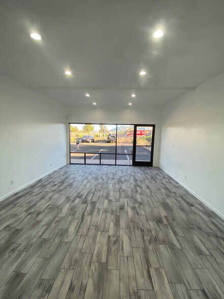 More Photos Of 1157-1197 E Fry Blvd, Sierra Vista Storefront For Lease