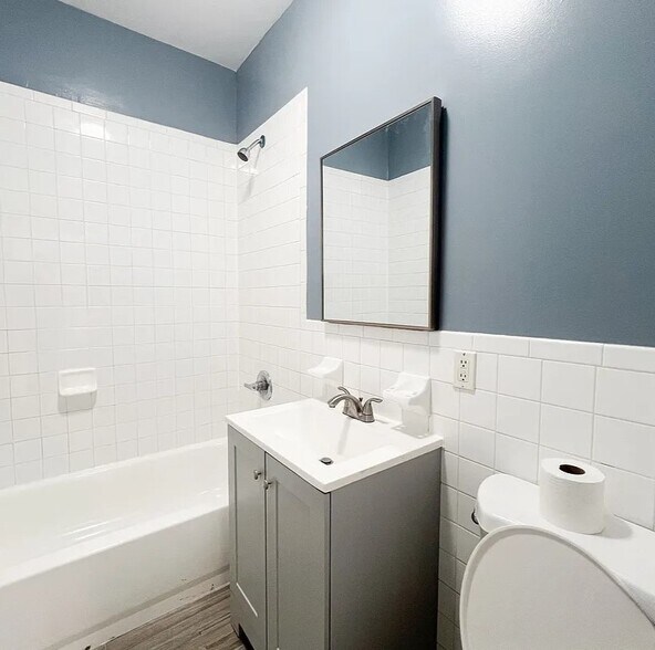 More Photos Of 856 Knickerbocker Ave, Brooklyn Storefront Retail Residential For Sale