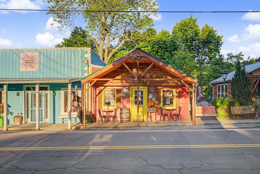 More Photos Of 219 MO-21, Caledonia Storefront Retail Residential For Sale
