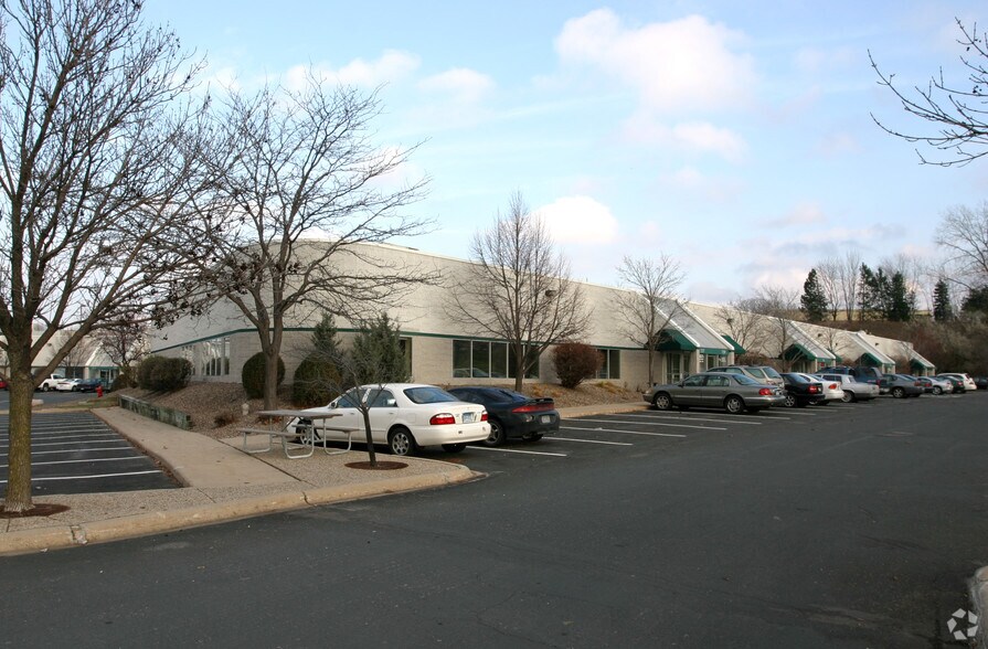More Photos Of 7115-7149 Shady Oak Rd, Eden Prairie Light Manufacturing For Lease