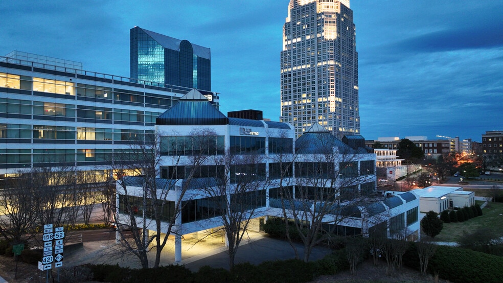 More Photos Of 250 W First St, Winston-Salem Loft Creative Space For Lease