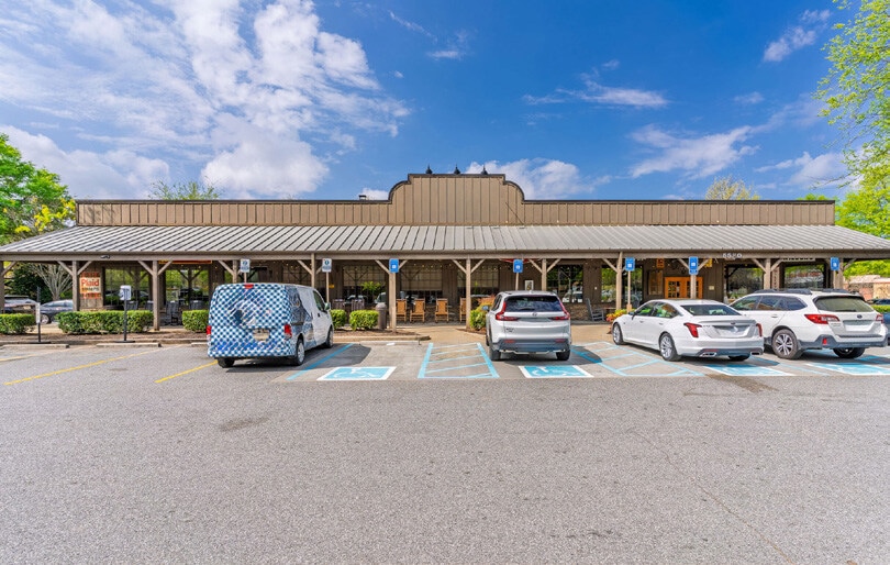 Primary Photo Of 5580 Windward Pky, Alpharetta Restaurant For Lease