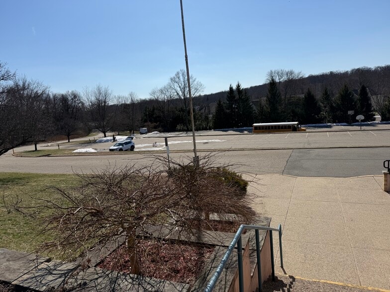 More Photos Of 580 Ratzer Rd, Wayne Schools For Lease