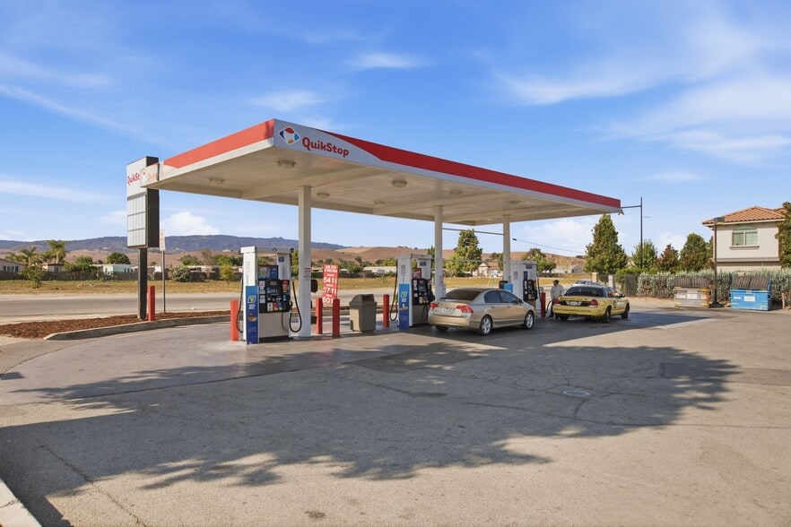 More Photos Of 1300 San Juan Rd, Hollister Service Station For Sale