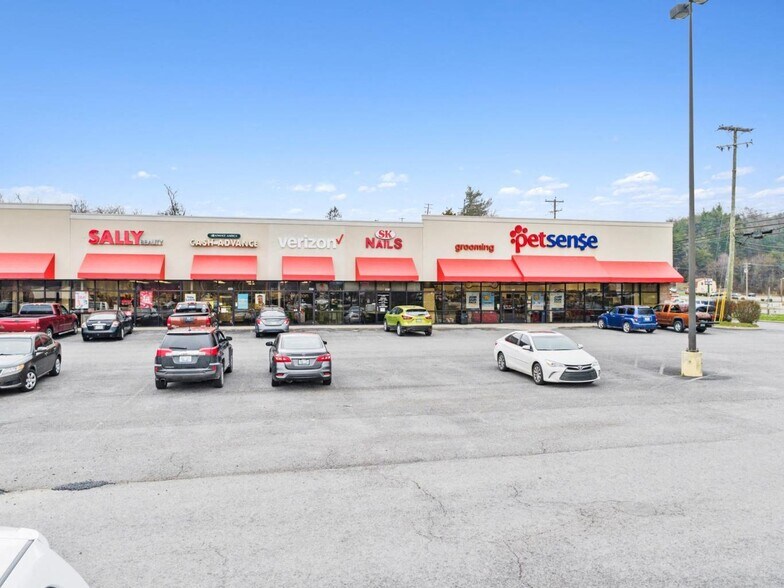 More Photos Of 1875 N 25th St, Middlesboro Restaurant For Lease