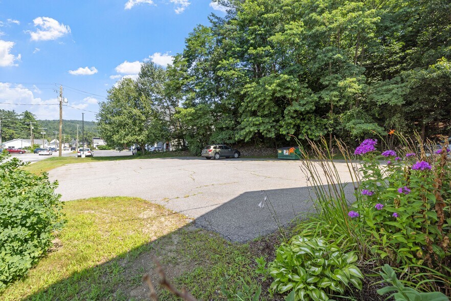 More Photos Of 214 Lake St, Bristol Office For Sale