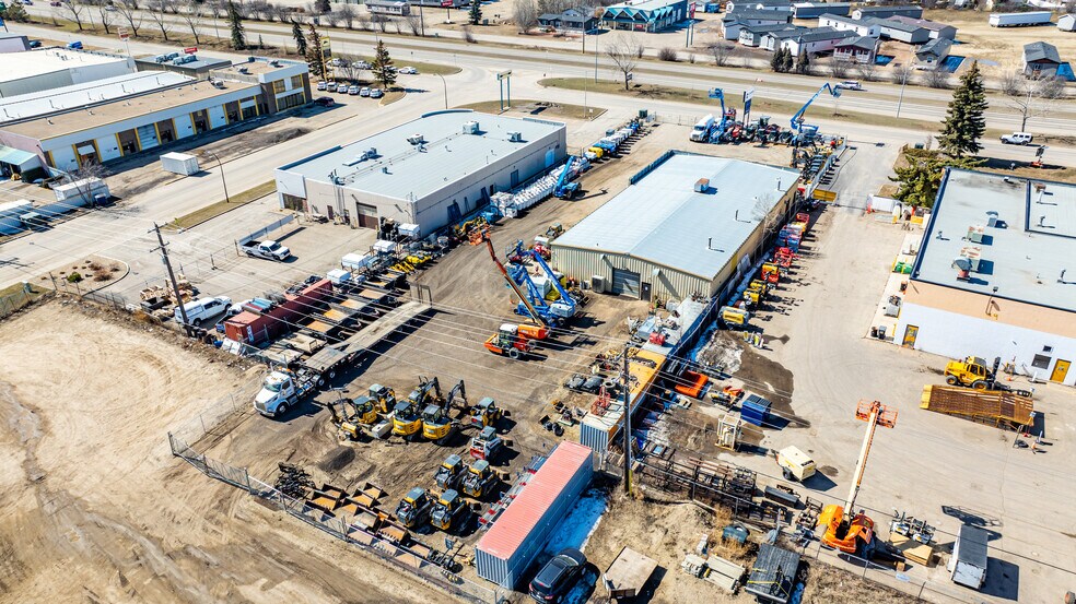 More Photos Of 7895 50 Av, Red Deer Warehouse For Sale