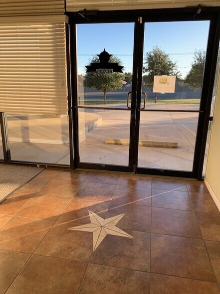 More Photos Of 311 E Stan Schlueter Loop, Killeen Storefront For Lease