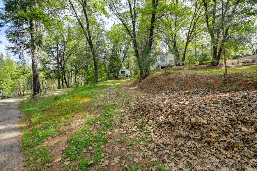 More Photos Of 245 S. Railroad Flat Rd, Rail Road Flat Manufactured Housing Mobile Home Park For Sale