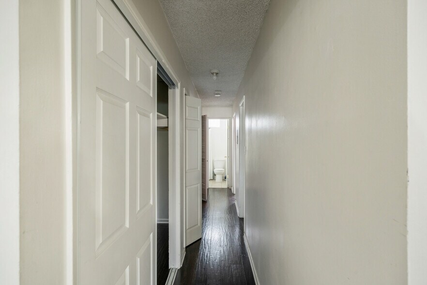 More Photos Of 1306 Abbot Kinney Blvd, Venice Storefront Retail Office For Lease