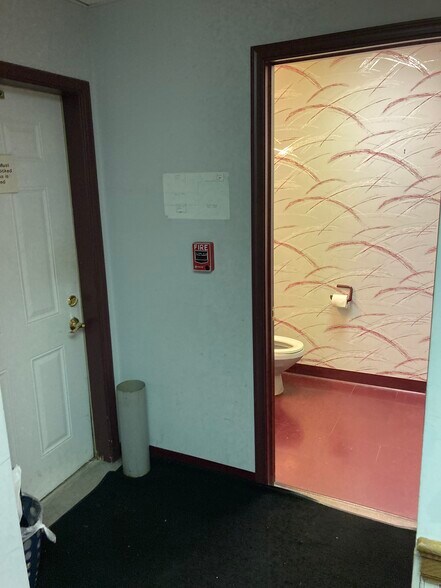 More Photos Of 700 Coventry Dr, Phillipsburg Medical For Sale