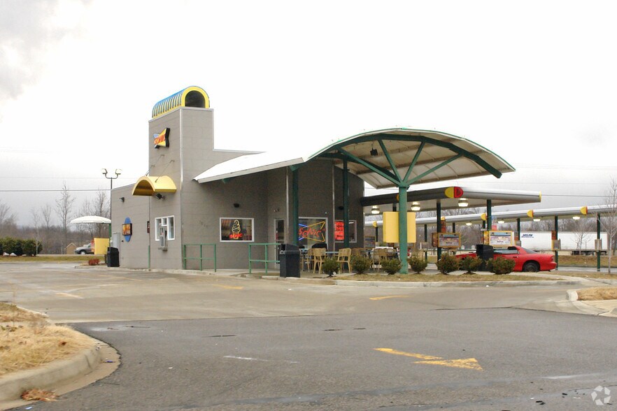 More Photos Of 7010 Raggard Rd, Louisville Fast Food For Lease