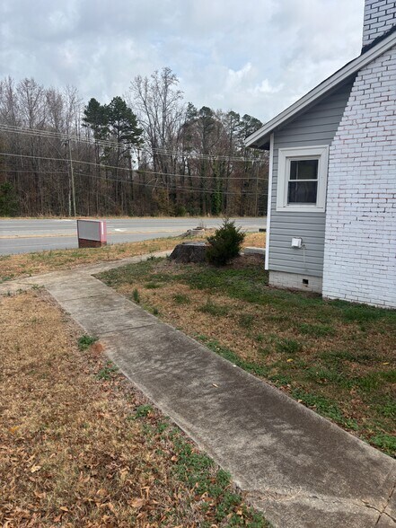 More Photos Of 5204 Wilkinson blvd, Cramerton Office Residential For Lease