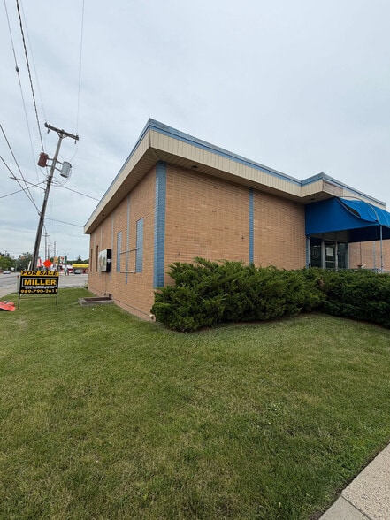 Primary Photo Of 2620 W Genesee Ave, Saginaw Freestanding For Sale
