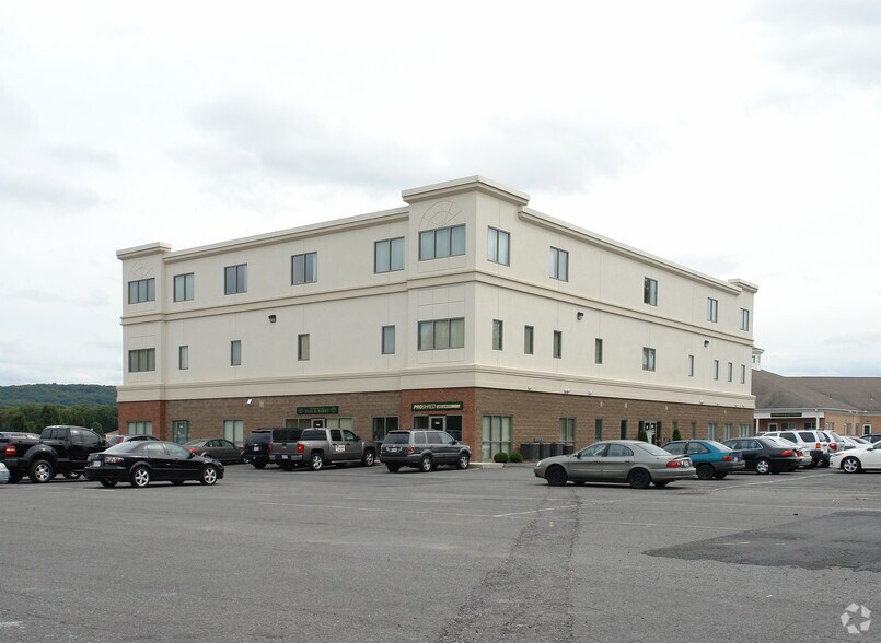 More Photos Of 75 Post Office Park, Wilbraham Office For Lease