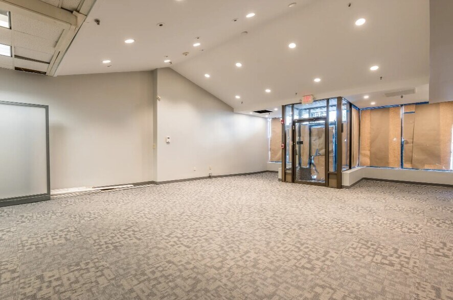 More Photos Of 531-545 Main St, Worcester Office For Sale