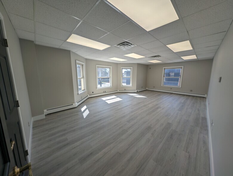 More Photos Of 1284 N Broad St, Hillside Office For Lease
