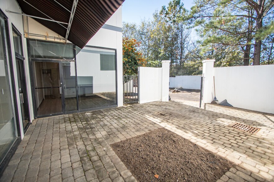 More Photos Of 200 Dillon Cir, Spartanburg Office For Sale